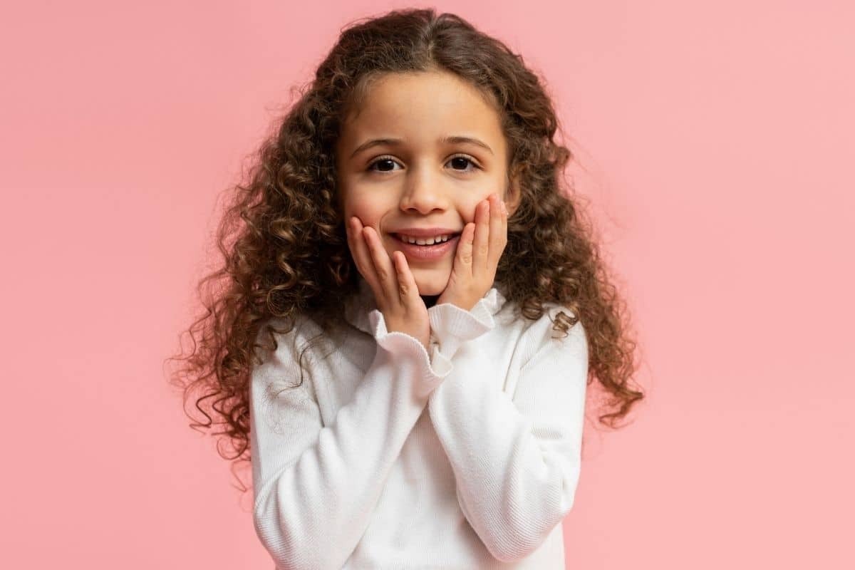 Featured image for “Should Parents Visit the Dentist With Their Kids?”